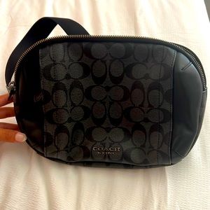 Good condition coach crossbody / Fanny pack
